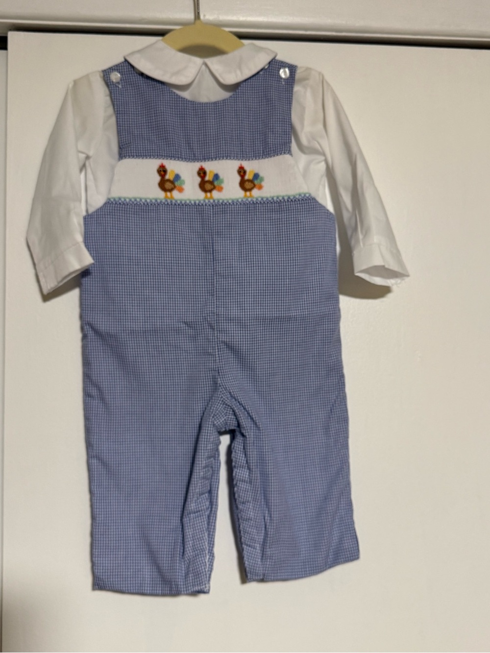 NWOT Blue Gingham Smocked Romper with Turkey Embroidery
